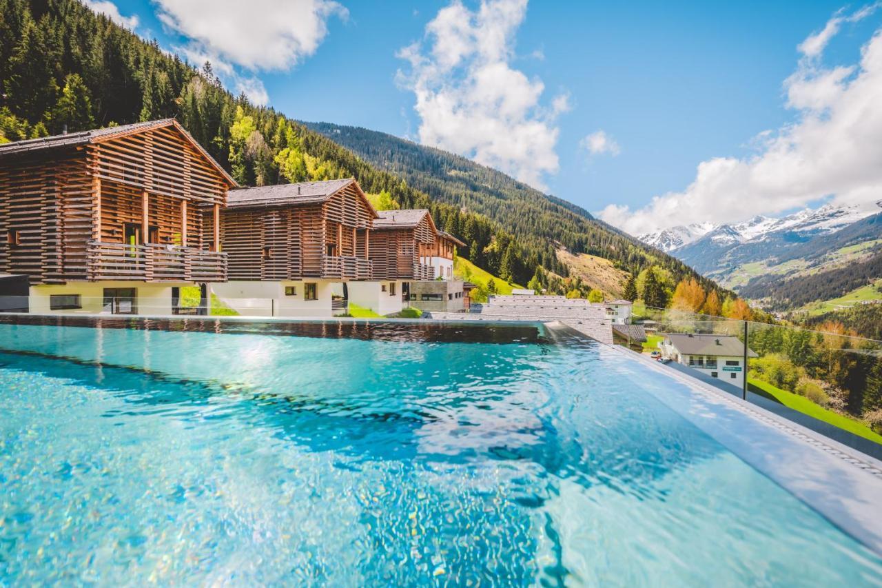 Boutique Hotel Und Chalets Bergwiesenglueck 湖城 外观 照片